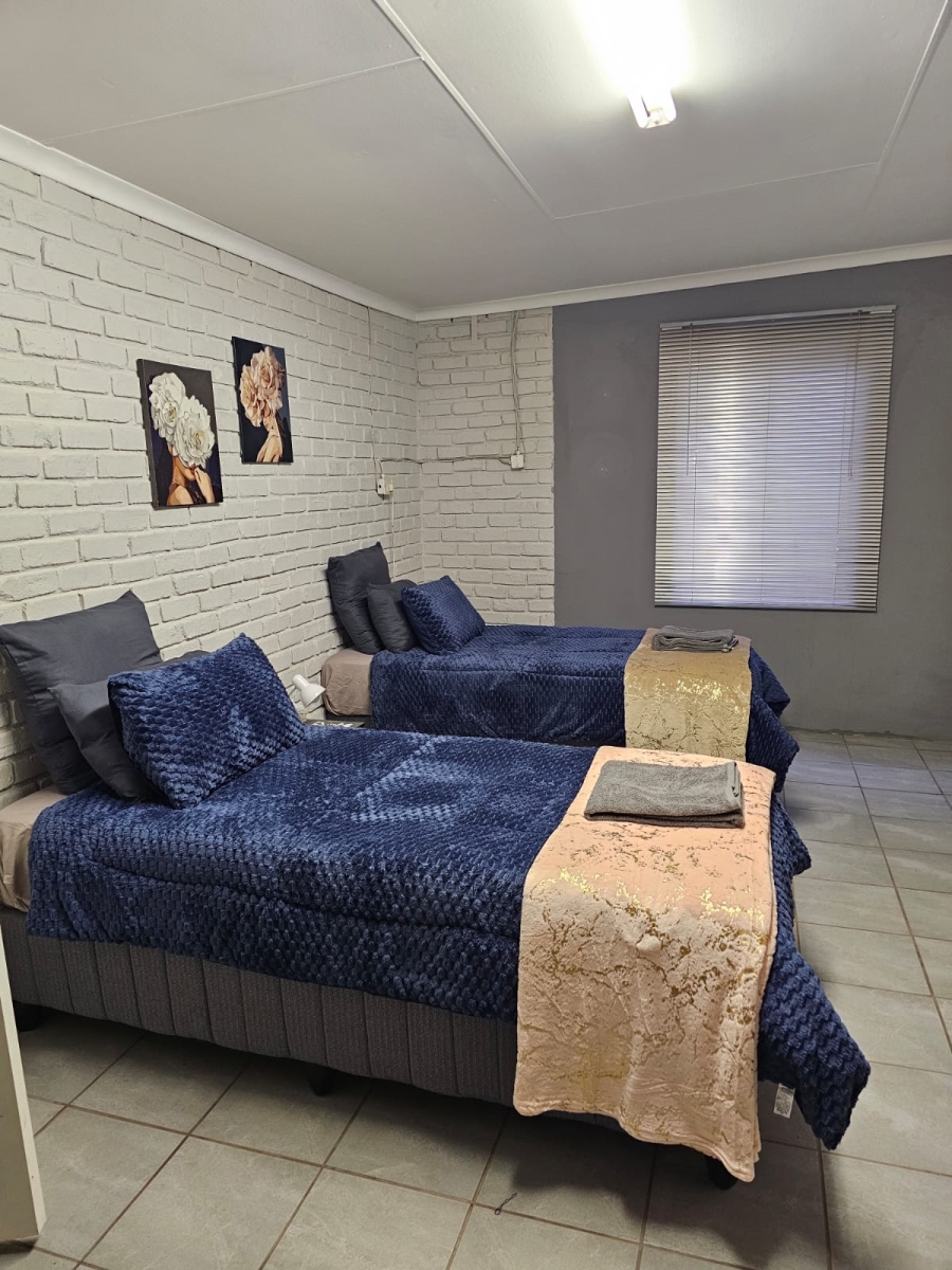 To Let 2 Bedroom Property for Rent in Olifantshoek Northern Cape